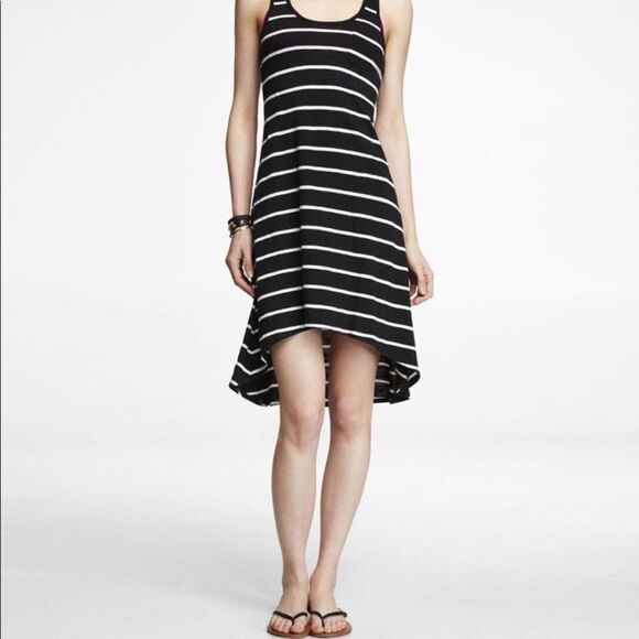 ✨Express Striped High-Low T-shirt Dress✨ - Picture 1 of 7
